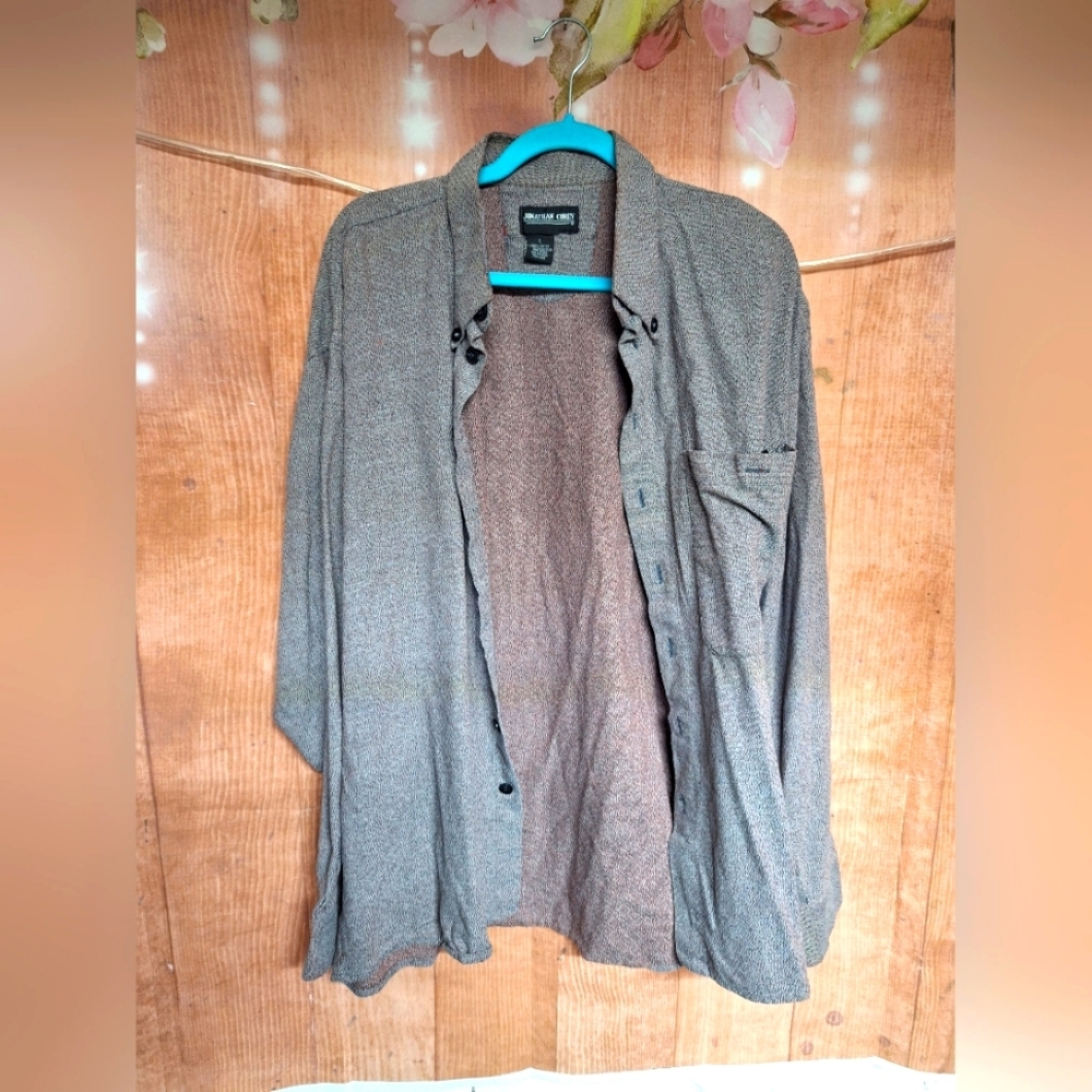 Mens size large button down shirt